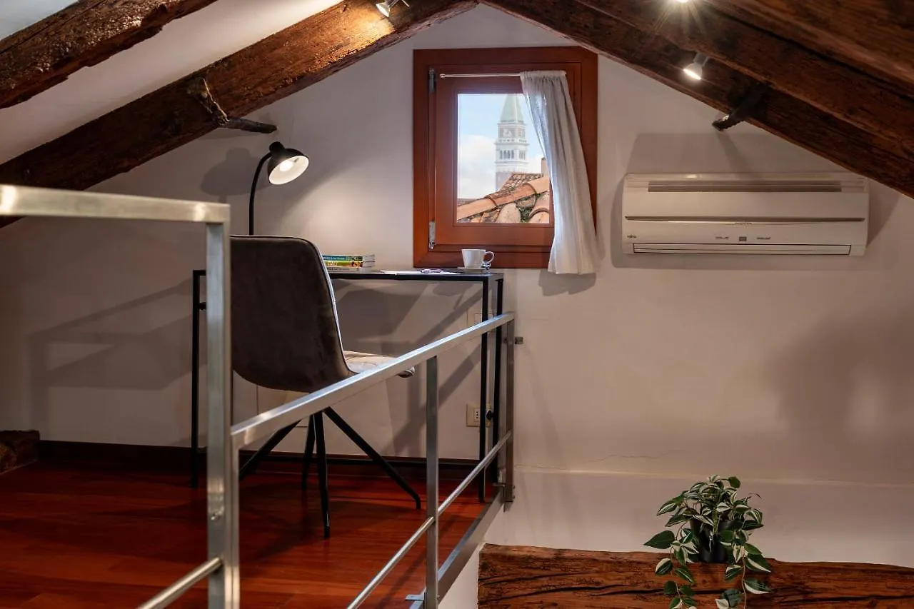 Apartament Glass House - Loft 2 Minutes To Rialto Bridge & View Wenecja