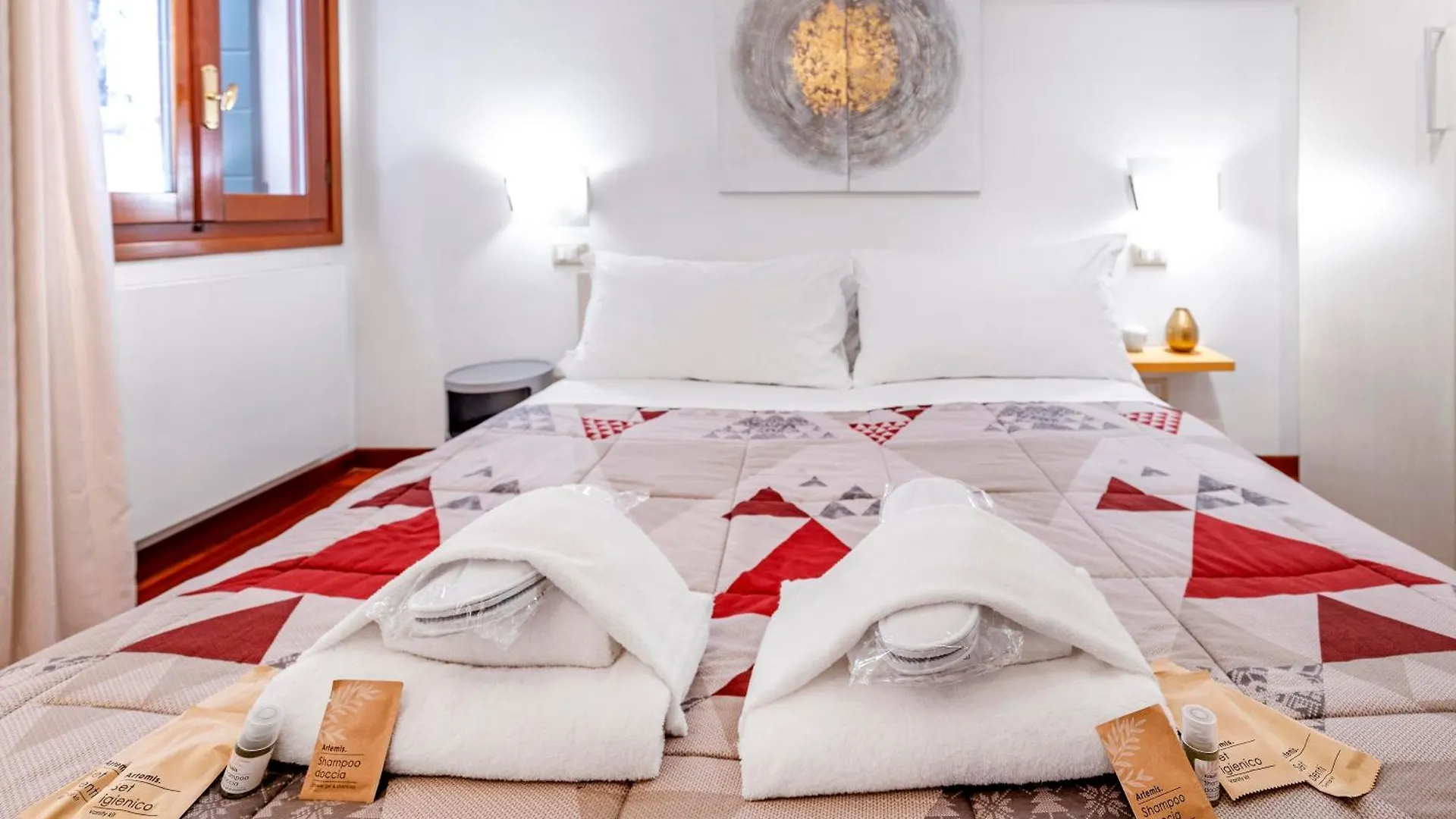 Glass House - Loft 2 Minutes To Rialto Bridge & View Venice 0*,  Italy